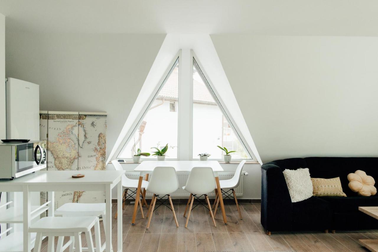 Autentic Adorabil Apartment Albestii Paminteni ภายนอก รูปภาพ
