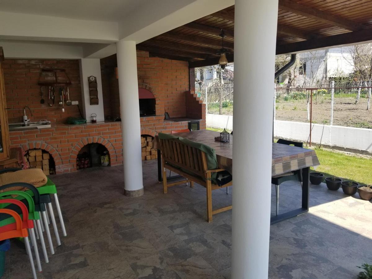 Autentic Adorabil Apartment Albestii Paminteni ภายนอก รูปภาพ