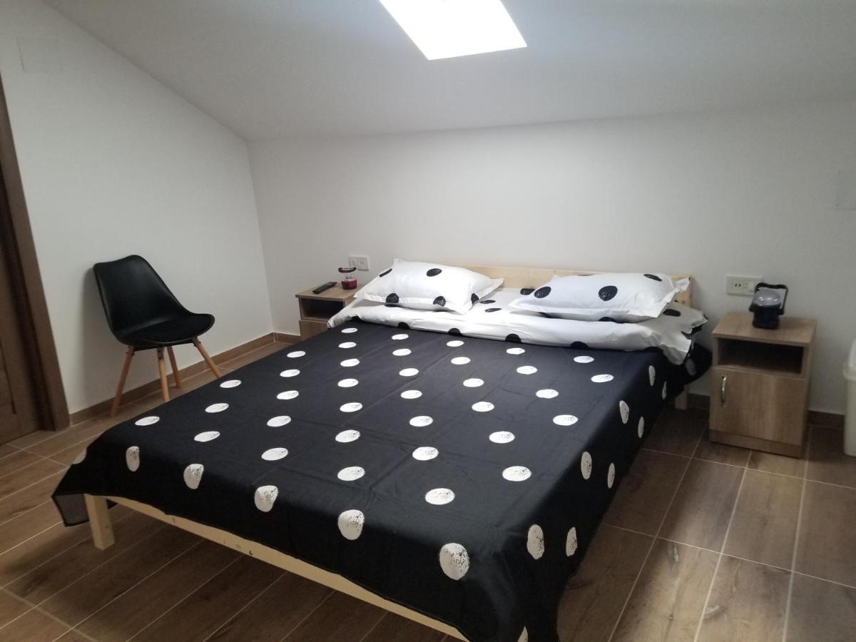 Autentic Adorabil Apartment Albestii Paminteni ภายนอก รูปภาพ